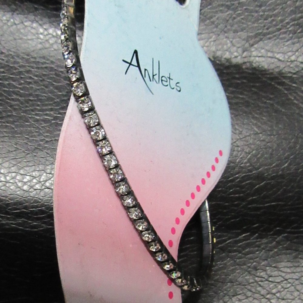 Anklet with clear stones